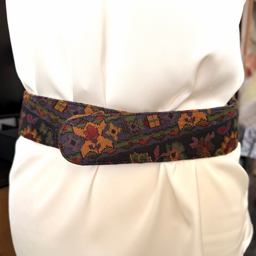 Liz Claiborne Multicolor Floral Tapestry Belt - Picture 4 of 9